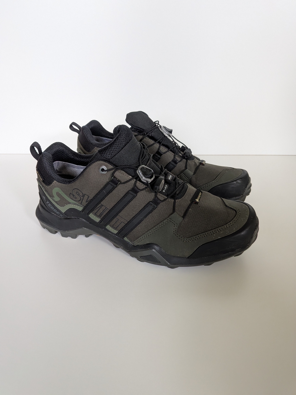 Adidas Terrex Swift R2 Gore-Tex Hiking Sneakers Green And Black Men's 10